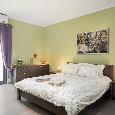 3Br Penthouse With Huge Terrace - Sliema, Triq Trofimu Apartment Exterior photo