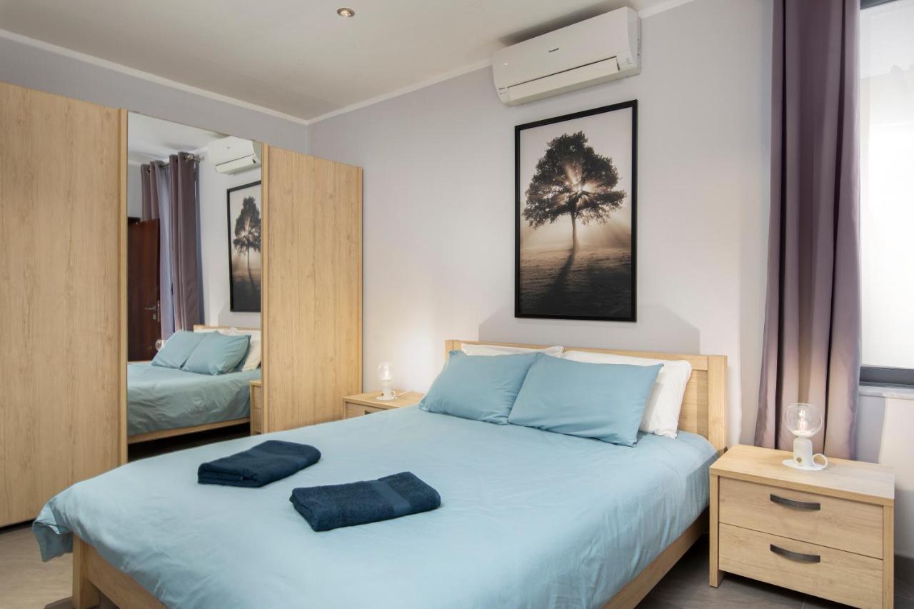 3br Penthouse With Huge Terrace - Sliema, Triq Trofimu Apartment Sliema