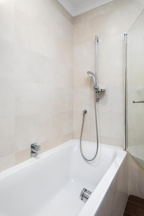 3br Penthouse With Huge Terrace - Sliema, Triq Trofimu Apartment