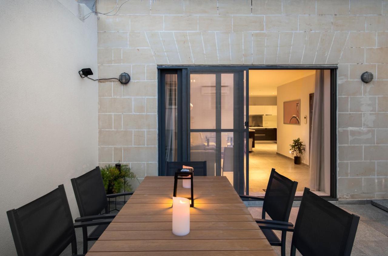 3br Penthouse With Huge Terrace - Sliema, Triq Trofimu * Sliema